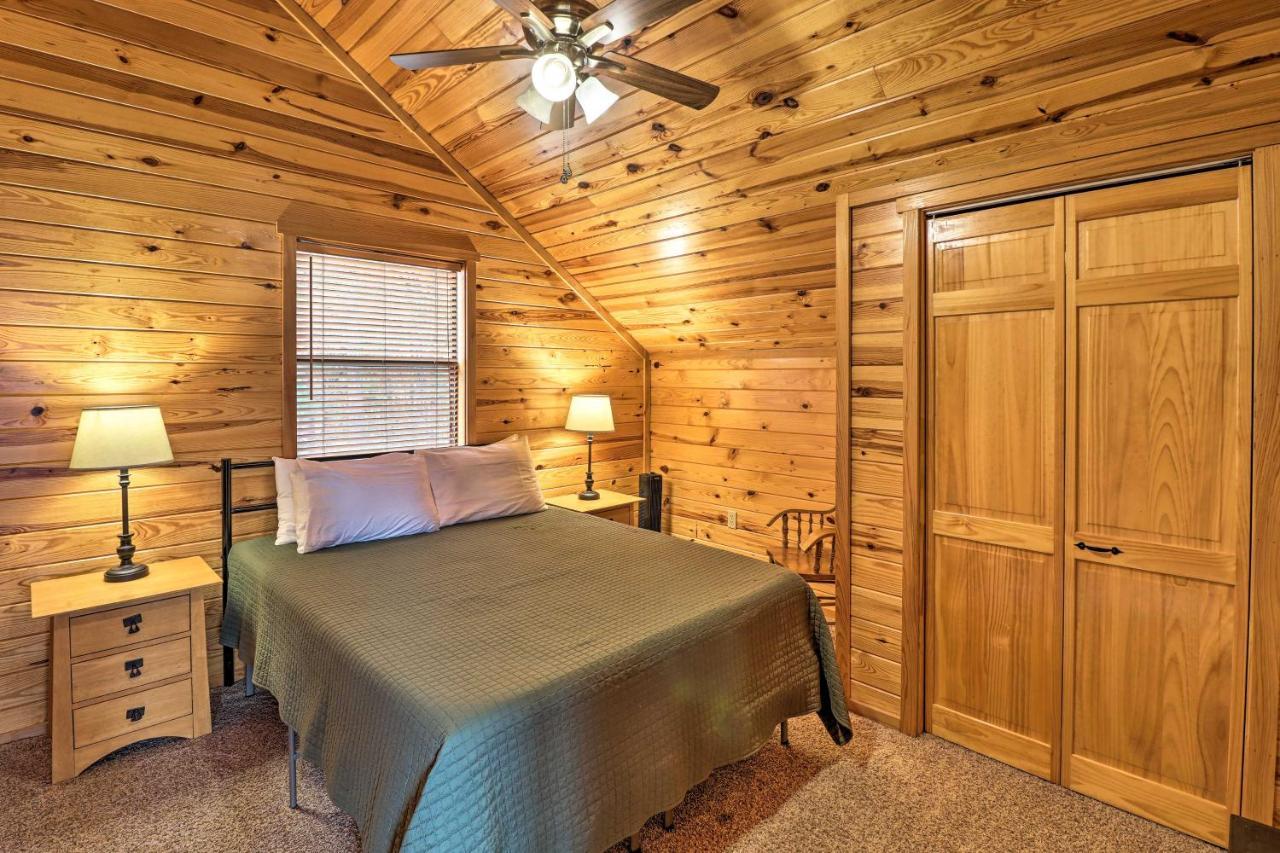 Piney Bluff Retreat With Mountain Views! Vila Exterior foto