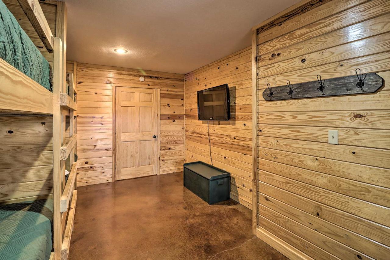 Piney Bluff Retreat With Mountain Views! Vila Exterior foto