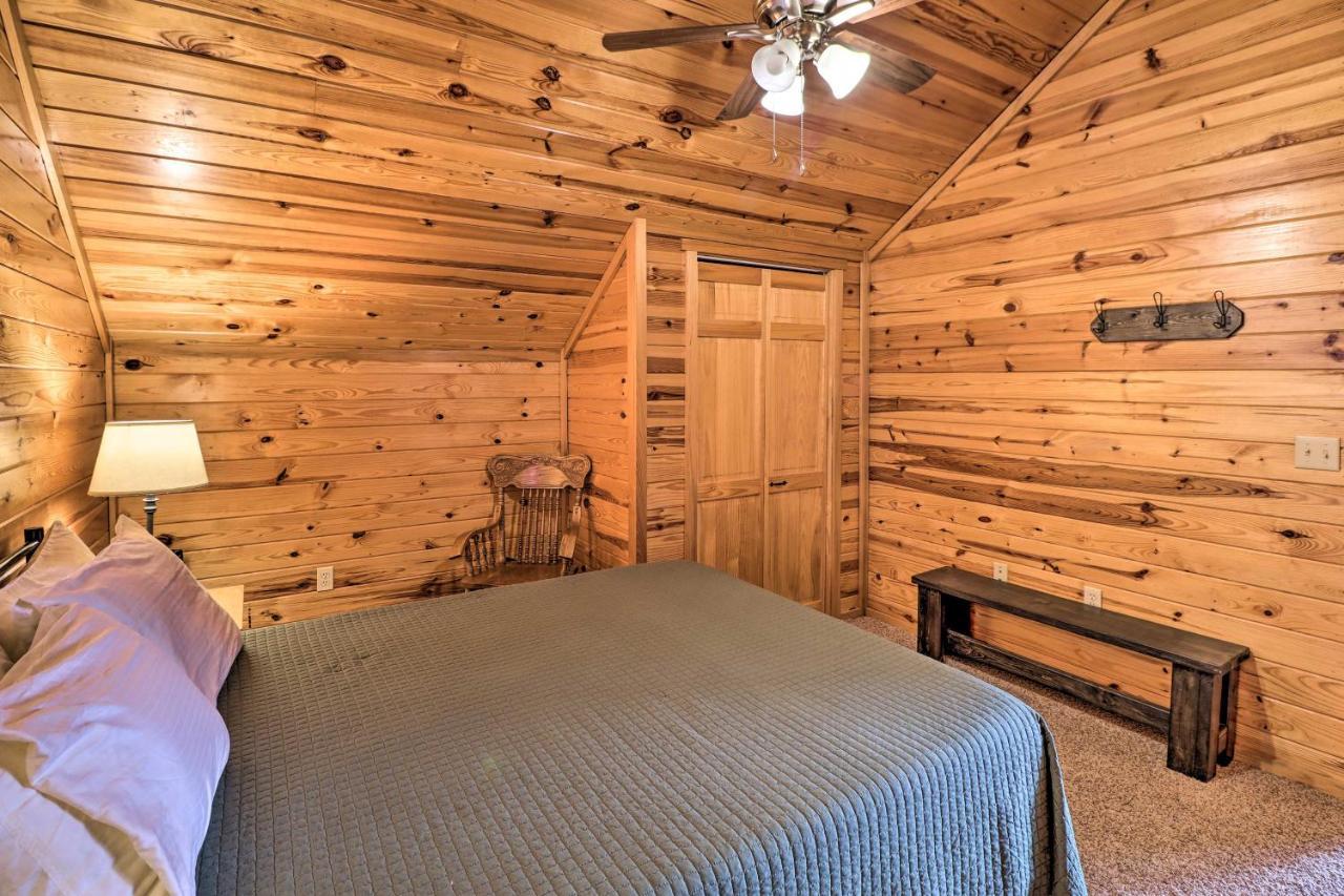 Piney Bluff Retreat With Mountain Views! Vila Exterior foto